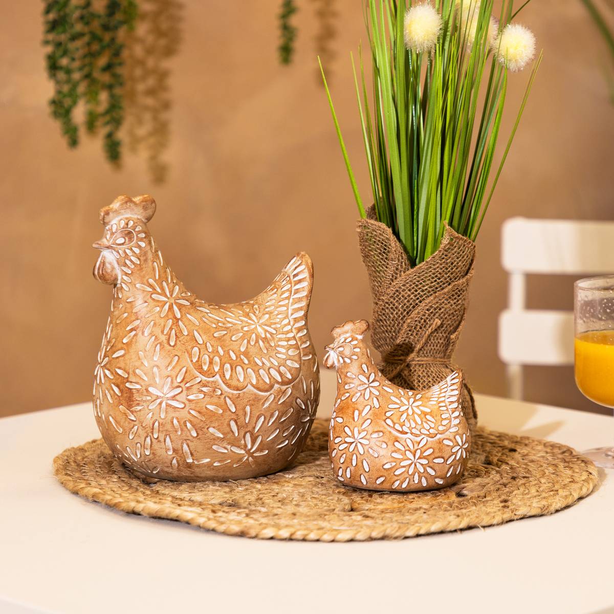 Estatuilla de Pollo “Linda”