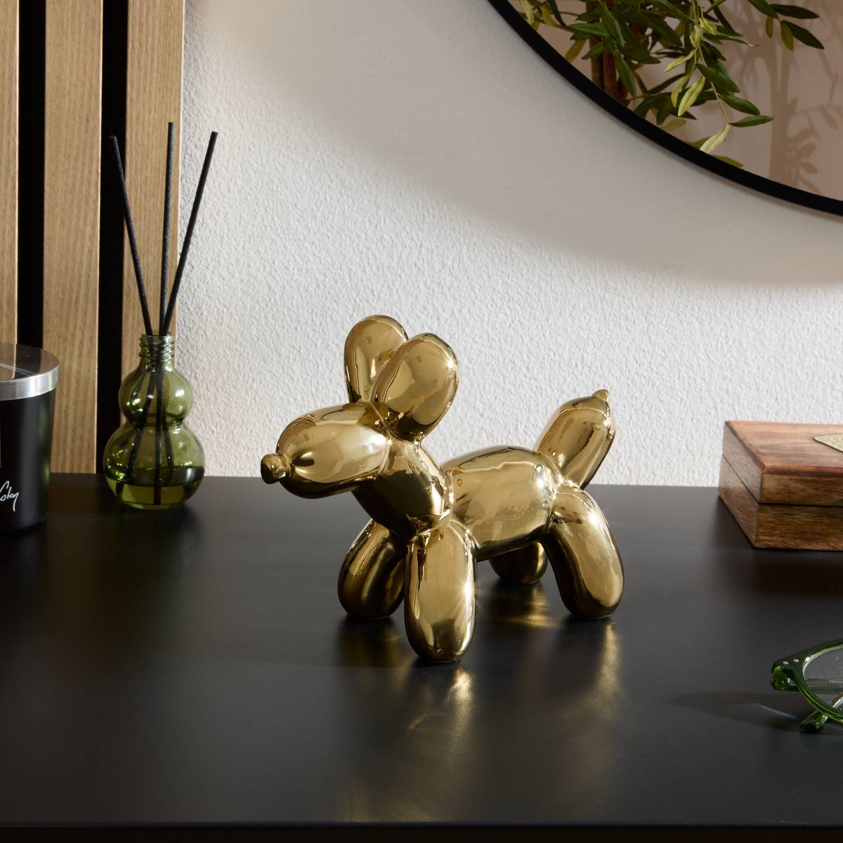 Estatuilla “Theo”