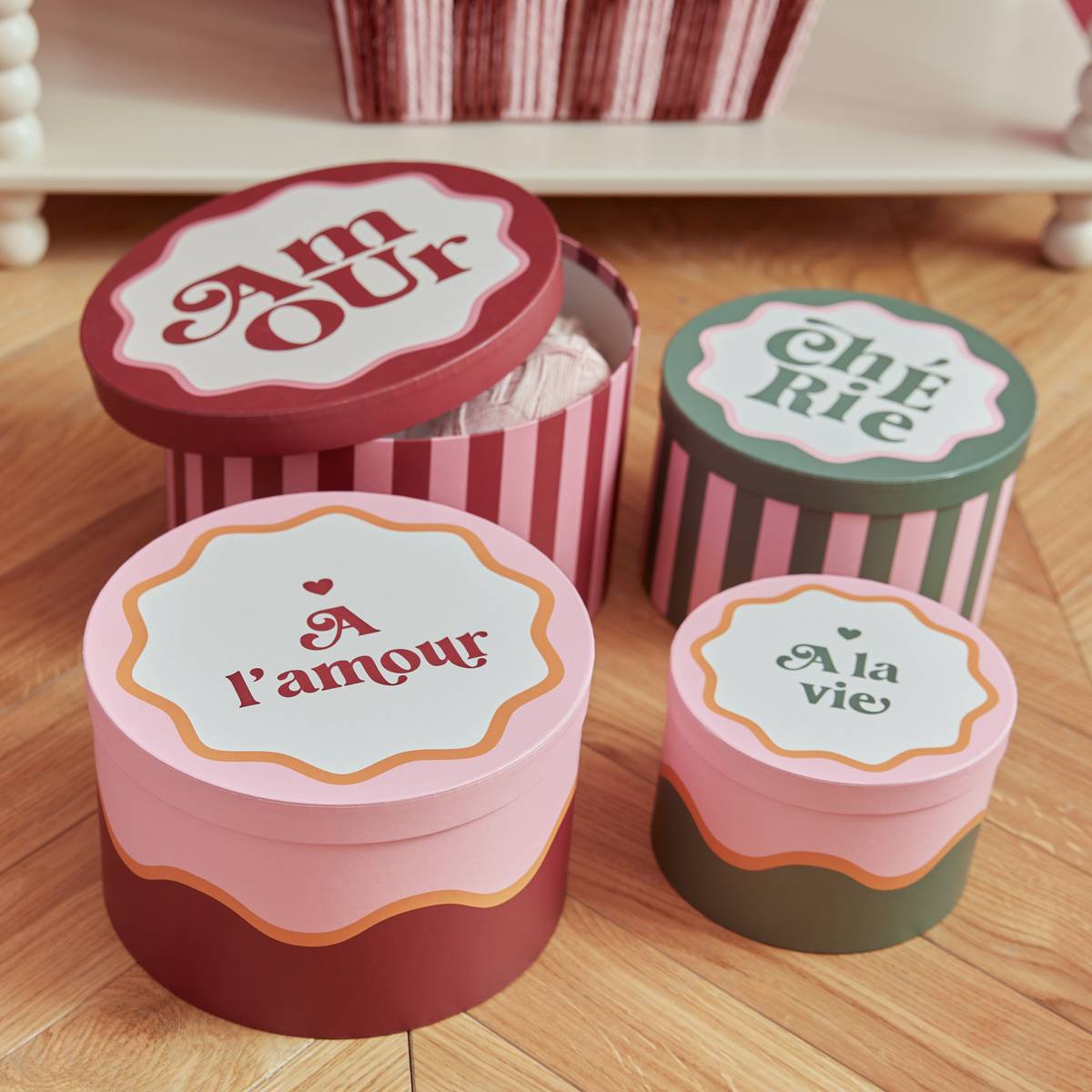 Juego de 4 cajas “Cherie”