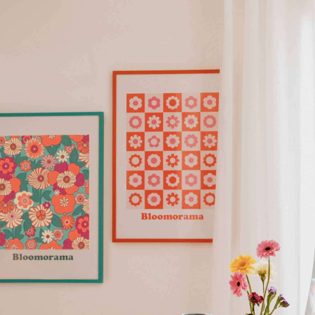 Lámina enmarcada “Bloomorama” 70×50 cm