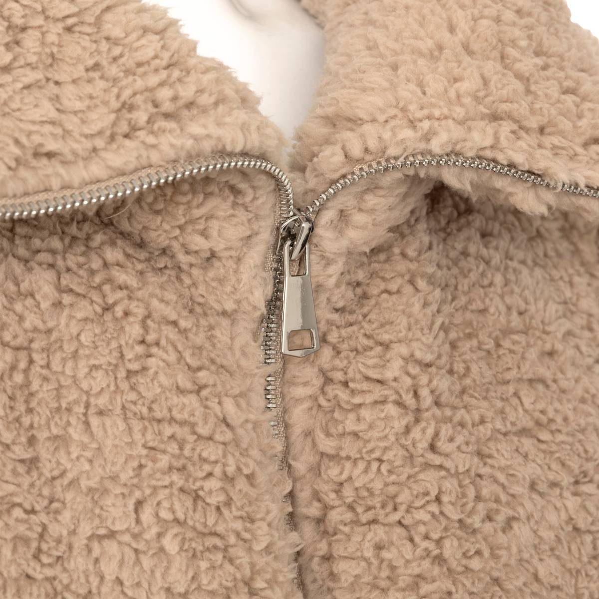 Manta con mangas “Sherpa”