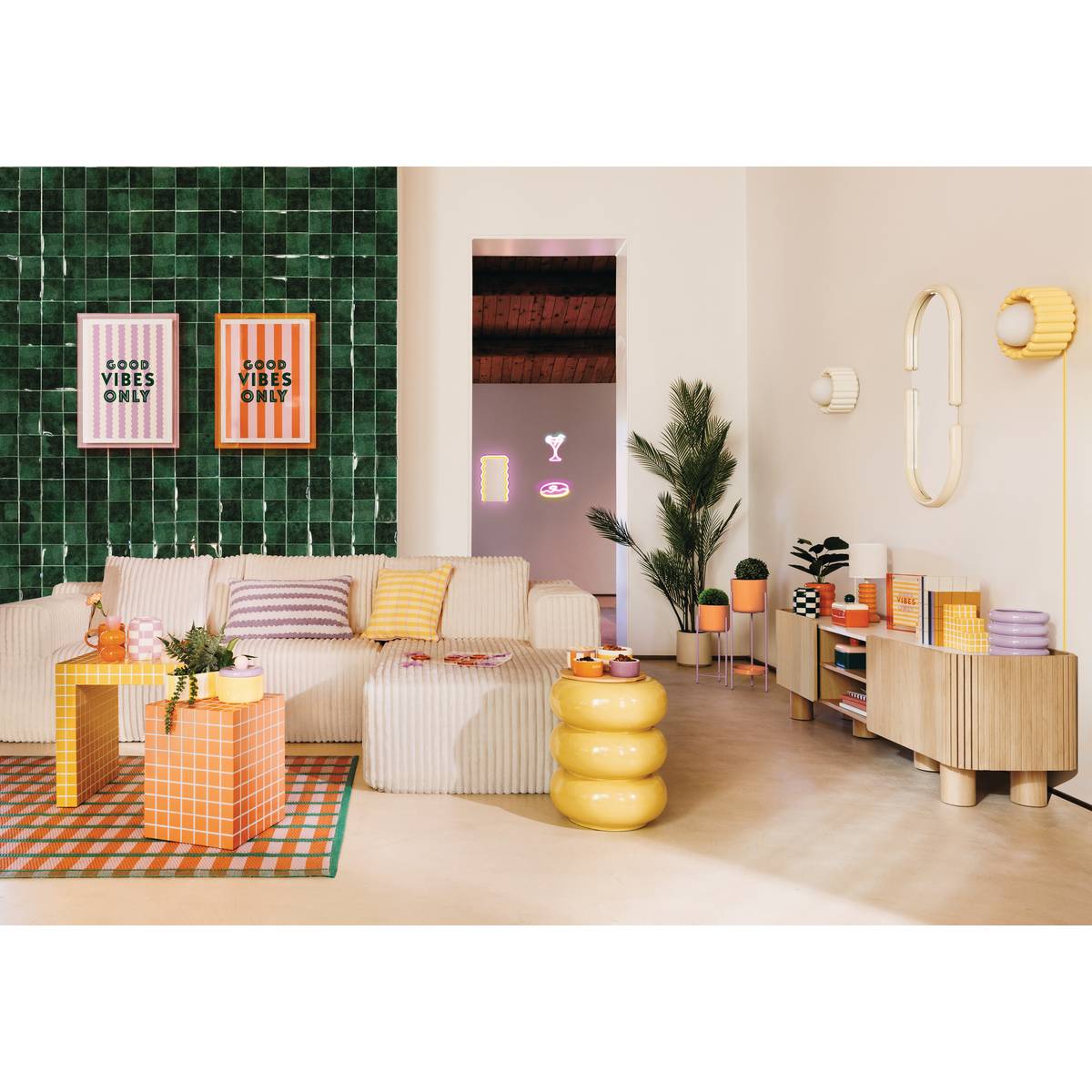 Mueble TV 2 puertas 1 nivel “Homelya”