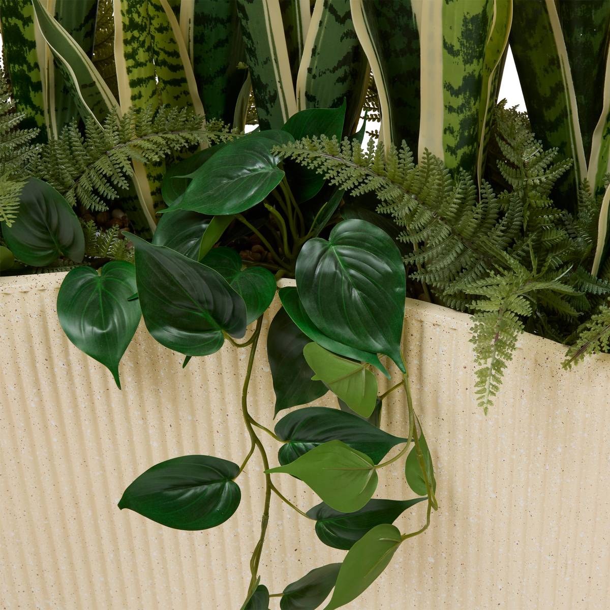 Planta artificial en maceta “Sky”