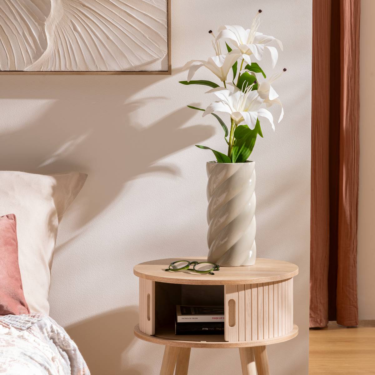 Tallo de lirios artificiales “Jago” con 4 flores